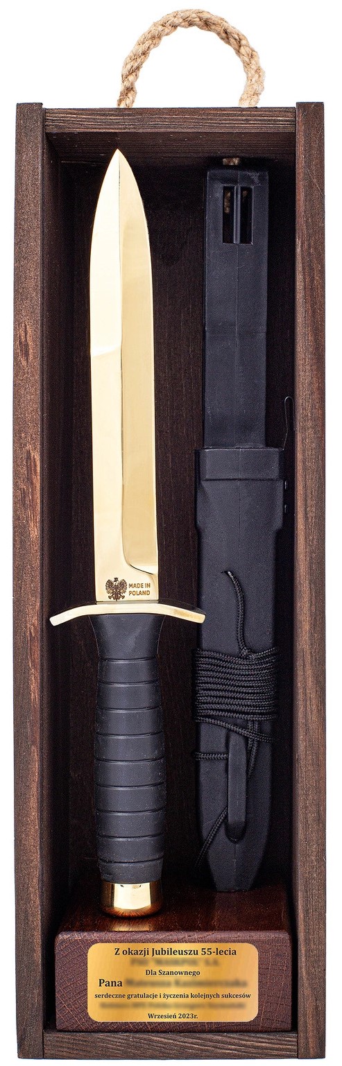 military-knives-skrzynczeka-pionowa-okolicznosciowa-na-noz-wz-98-drewno